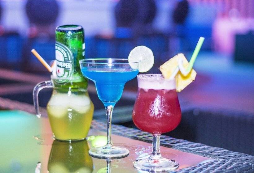 Fotos del hotel Phnom Penh Era:  16