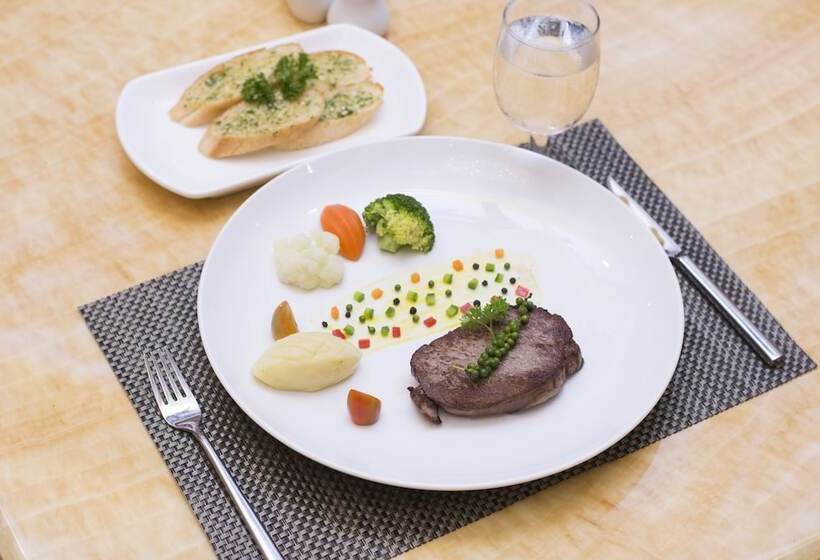 Fotos del hotel Phnom Penh Era:  2