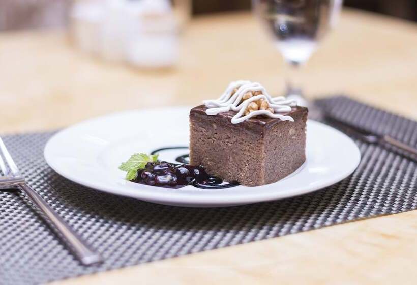 Fotos del hotel Phnom Penh Era:  11