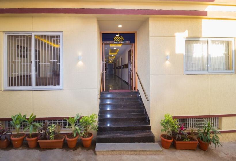 Fotos del hotel Treebo Trip Arastu Inn:  9