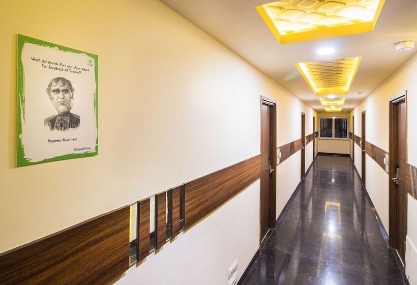 Fotos del hotel Treebo Trip Arastu Inn:  7