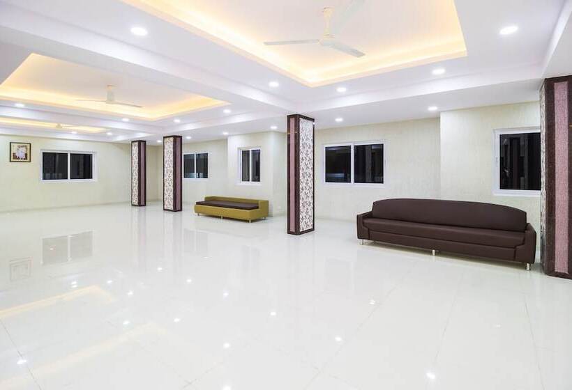 Fotos del hotel Treebo Trip Arastu Inn:  11