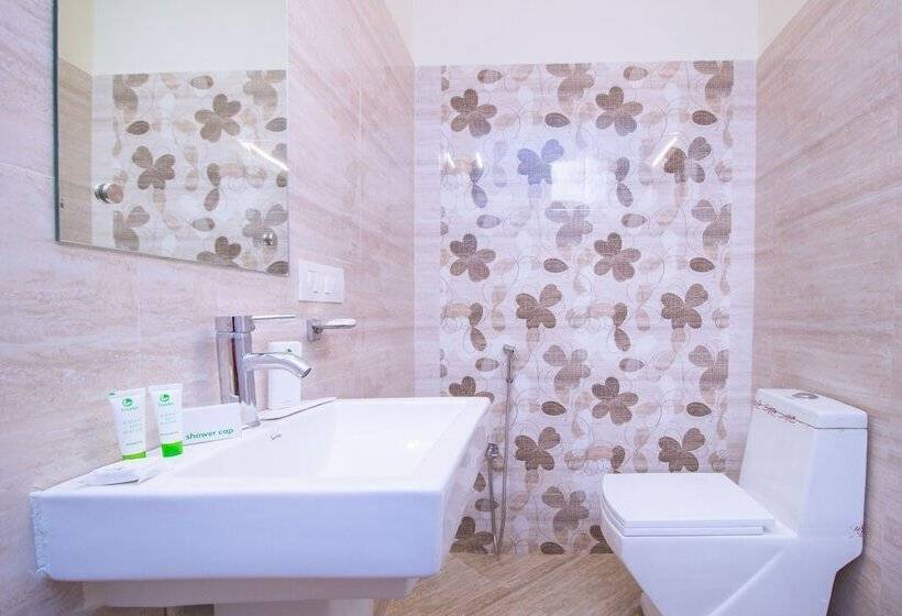 Fotos del hotel Treebo Trip Arastu Inn:  4