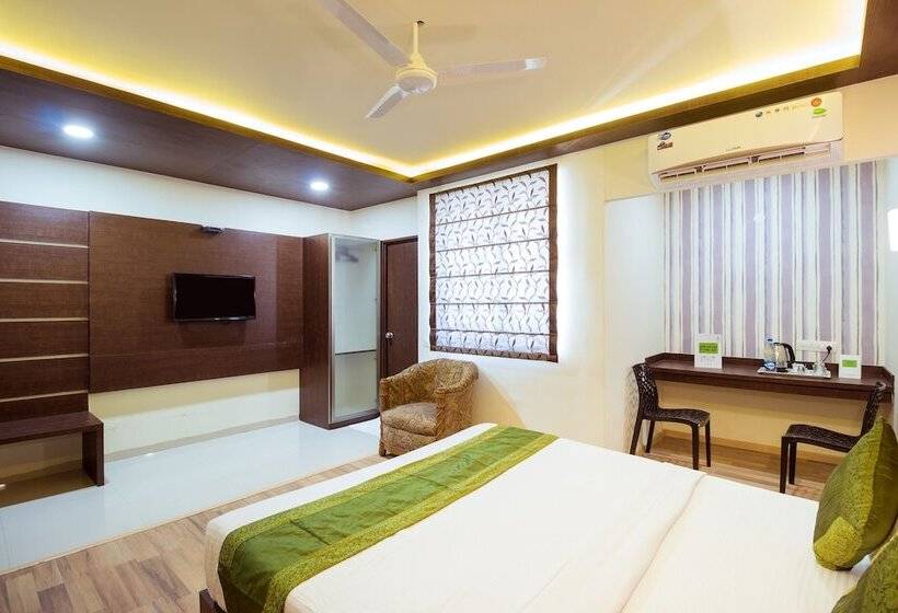 Fotos del hotel Treebo Trip Arastu Inn:  25