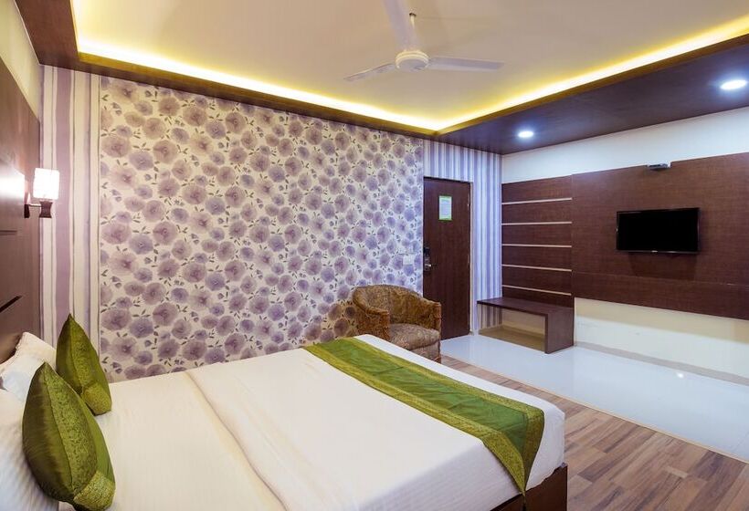 Fotos del hotel Treebo Trip Arastu Inn:  15