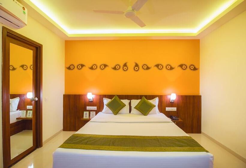 Fotos del hotel Treebo Trip Arastu Inn:  16