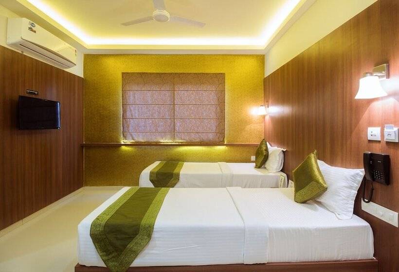 Fotos del hotel Treebo Trip Arastu Inn:  6