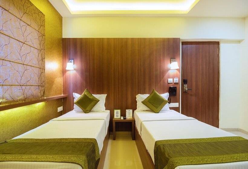 Fotos del hotel Treebo Trip Arastu Inn:  22