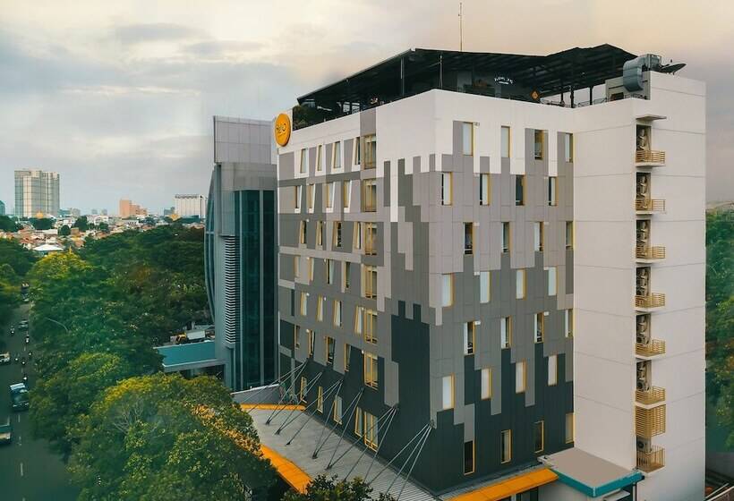 Yello Hotel Manggarai