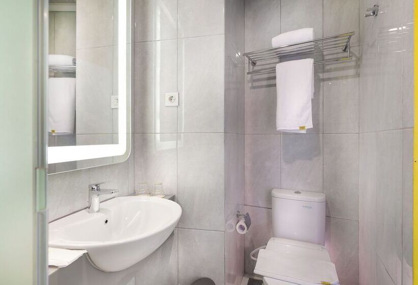 Fotos del hotel Yello Hotel Manggarai:  7