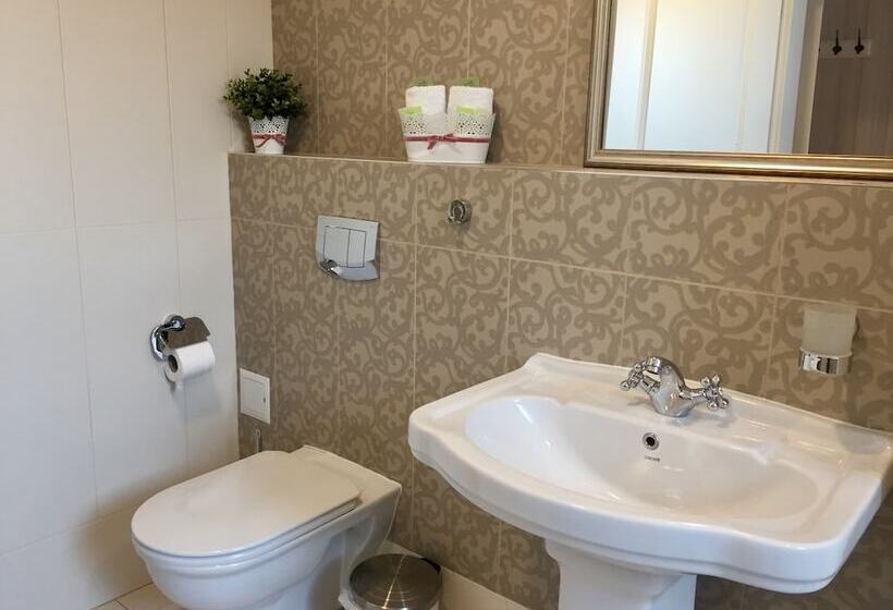 Fotos del hotel Family Hotel Agoncev:  9