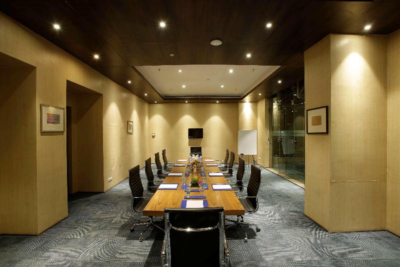 Fotos del hotel Golden Tulip Suites Gurgaon:  19