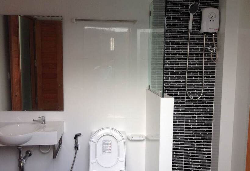 Fotos del hotel Limelight Village:  13