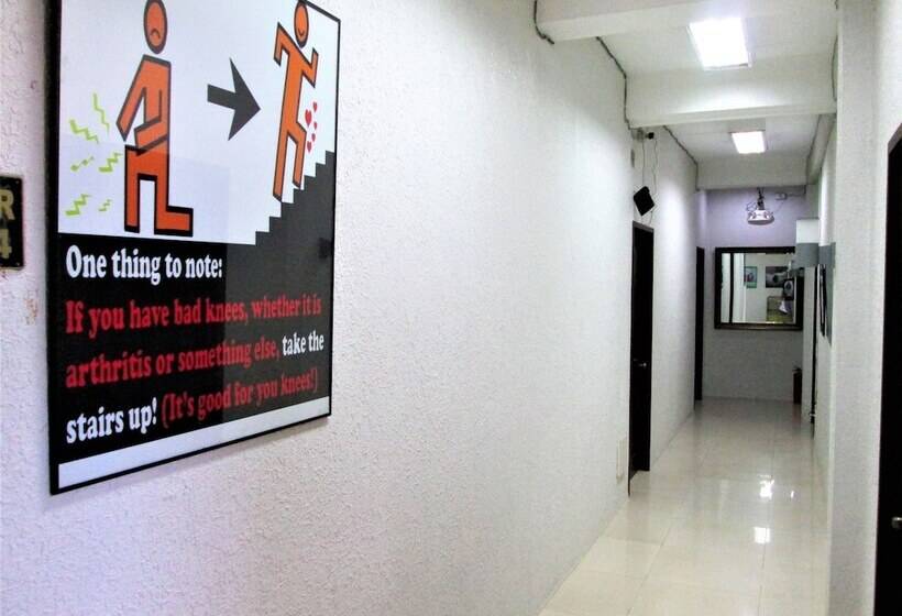 Fotos del hotel Stonestown Suites:  3