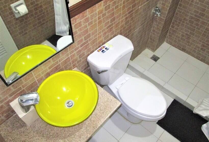 Fotos del hotel Stonestown Suites:  15