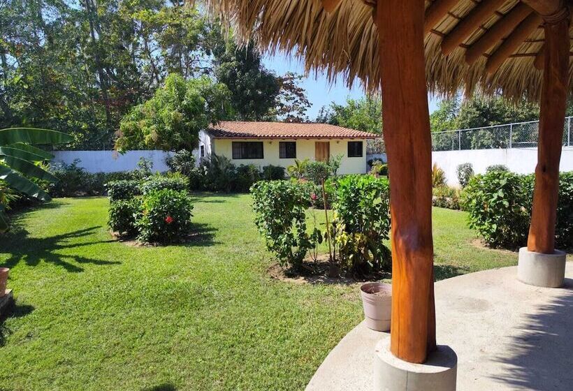 Fotos del hotel J.B Hotel:  19