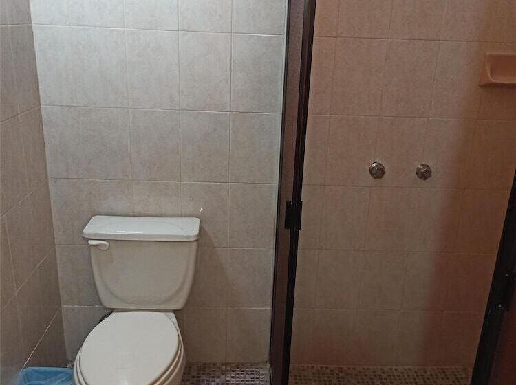 Fotos del hotel J.B Hotel:  7