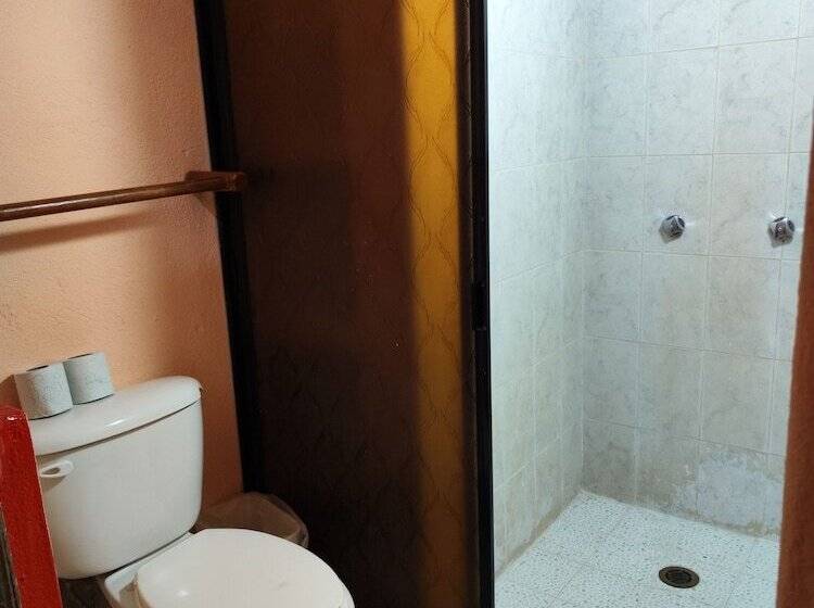 Fotos del hotel J.B Hotel:  14