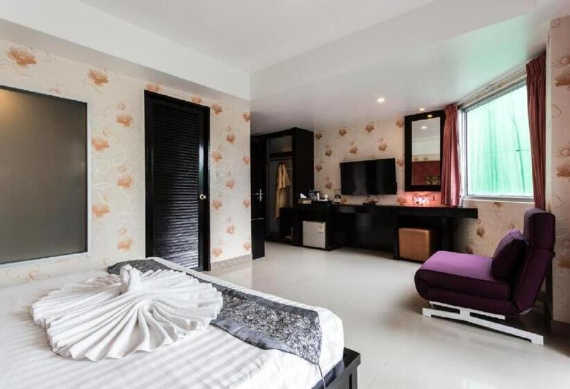 Fotos del hotel At Patong:  2