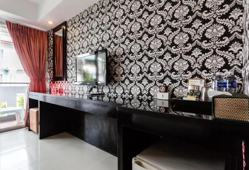 Fotos del hotel At Patong:  14