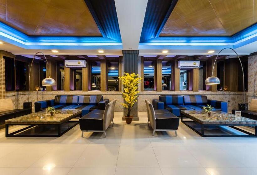 Fotos del hotel At Patong:  5