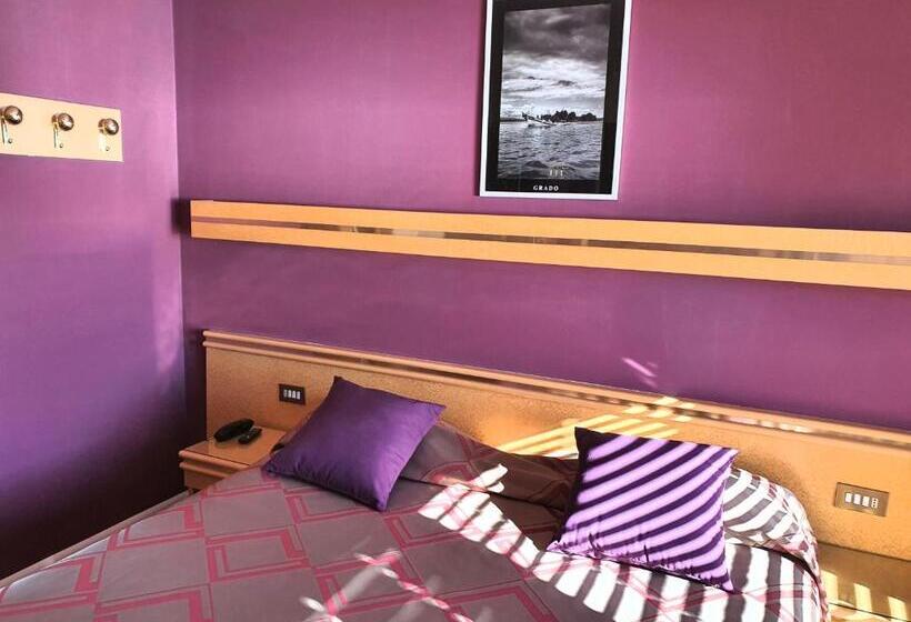 Fotos del hotel Antares:  10