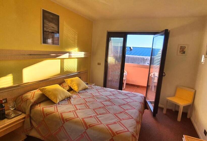 Fotos del hotel Antares:  22