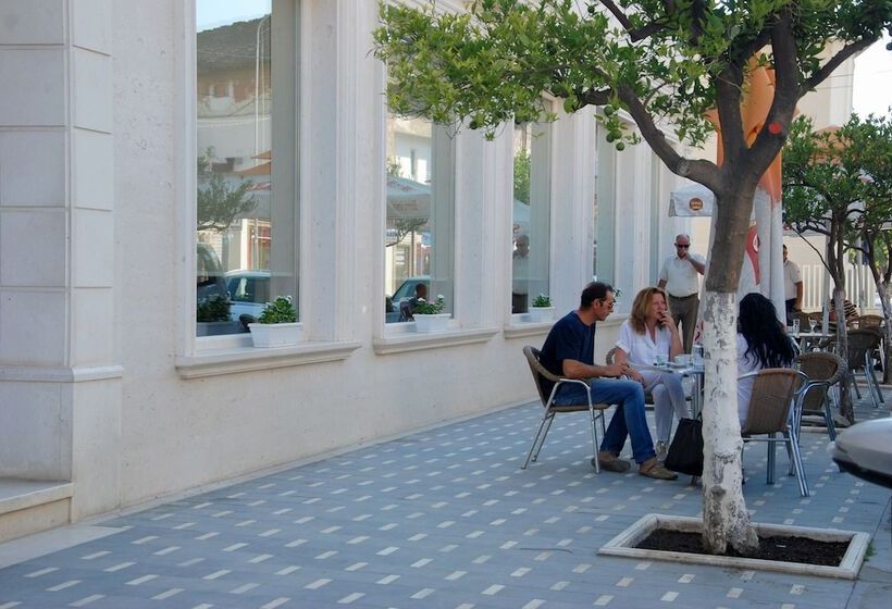 Fotos del hotel Gega:  4