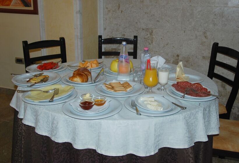 Fotos del hotel Gega:  25