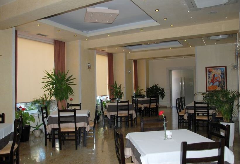 Fotos del hotel Gega:  15