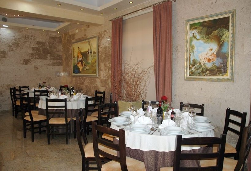 Fotos del hotel Gega:  17