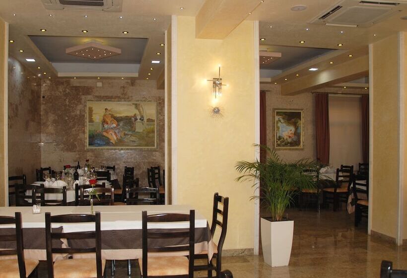 Fotos del hotel Gega:  23