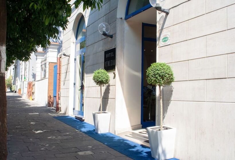 Fotos del hotel Venezia:  15