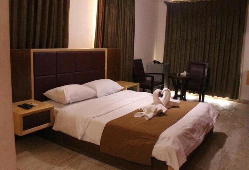 Fotos del hotel Yacht:  13