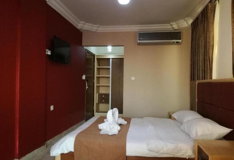 Fotos del hotel Yacht:  8