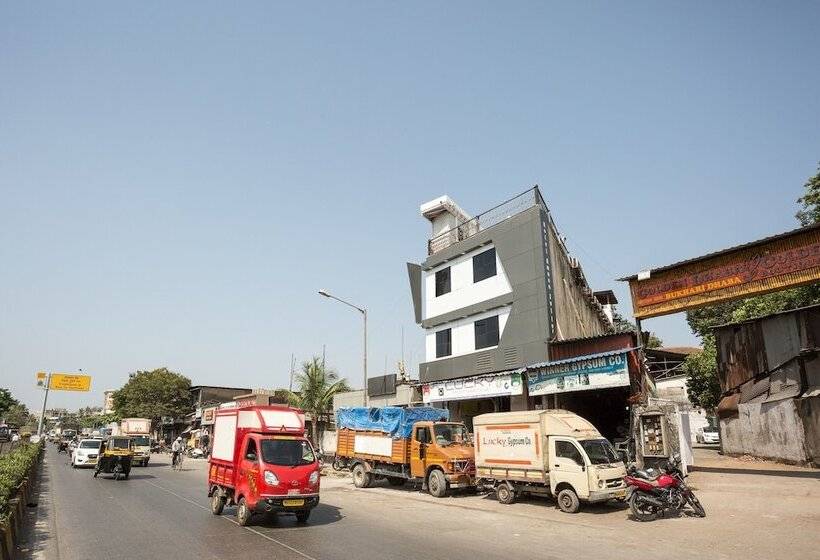 Fotos del hotel Oyo 7062 Amana Suites:  6