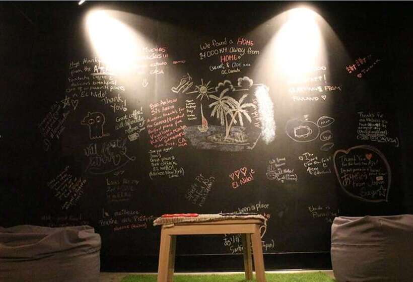 Fotos del hotel The Cavern Pod  & Specialty Café  Hostel:  8