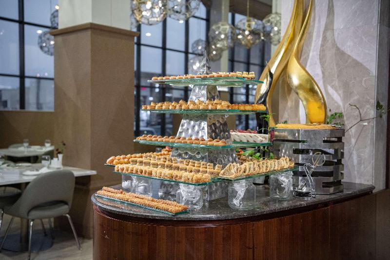 Fotos del hotel Radisson Blu Hotel, Buraidah:  8