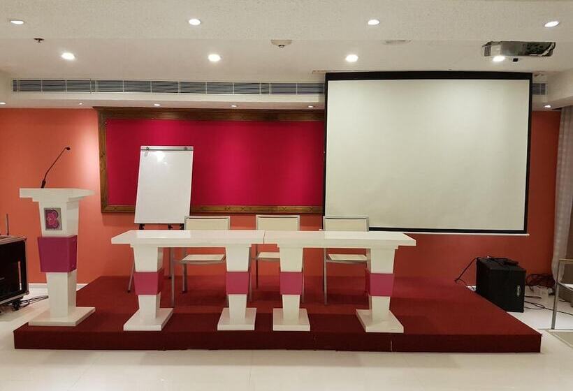 Fotos del hotel The Blooms Cochin:  4