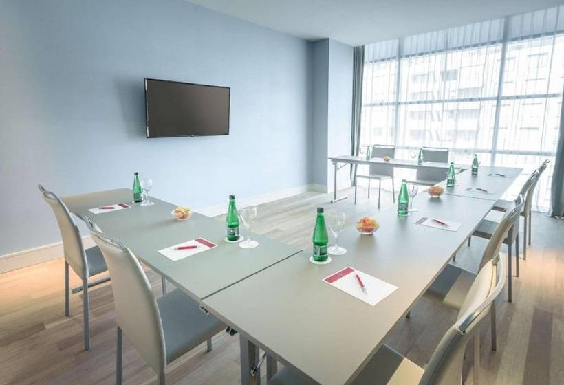 Fotos del hotel Nh Collection Santiago Casacostanera:  13