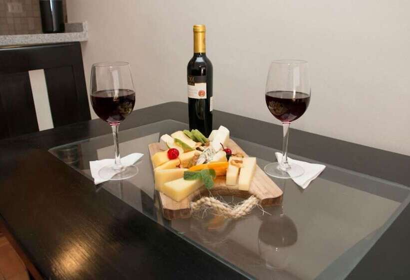 Fotos del hotel Plaza ñuñoa:  3