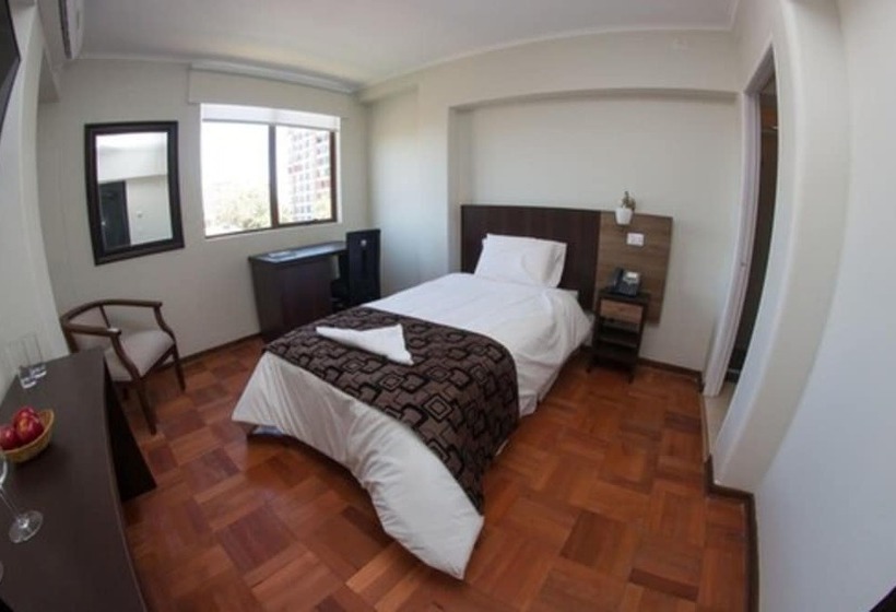 Fotos del hotel Plaza ñuñoa:  7