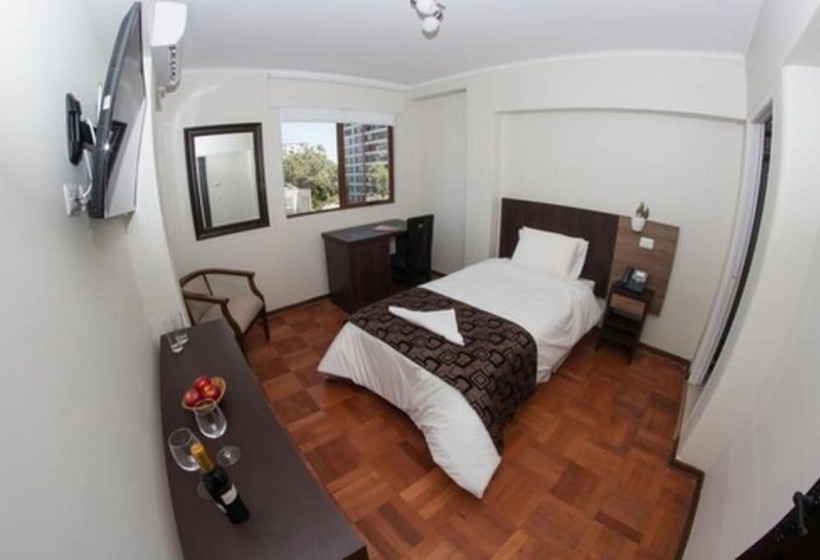 Fotos del hotel Plaza ñuñoa:  13