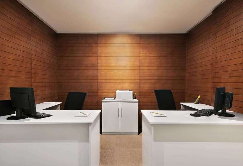 Fotos del hotel Wyndham Garden Ajman Corniche:  8