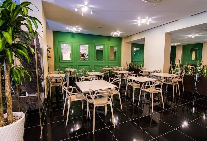 Fotos del hotel Innfiniti  & Suites:  10