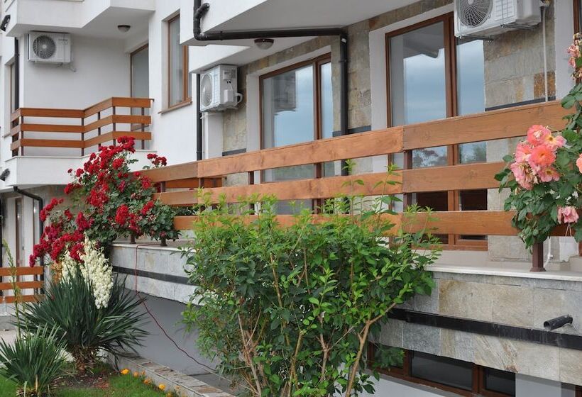 Fotos del hotel Gardenia Hills:  6