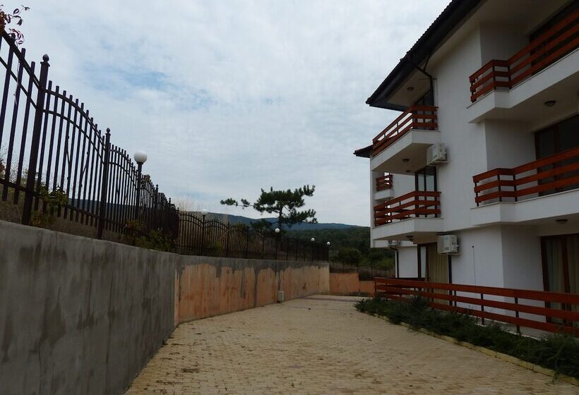 Fotos del hotel Gardenia Hills:  11