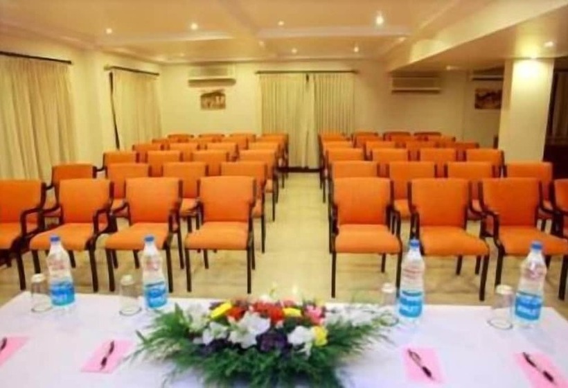 Fotos del hotel Saas Tower:  5