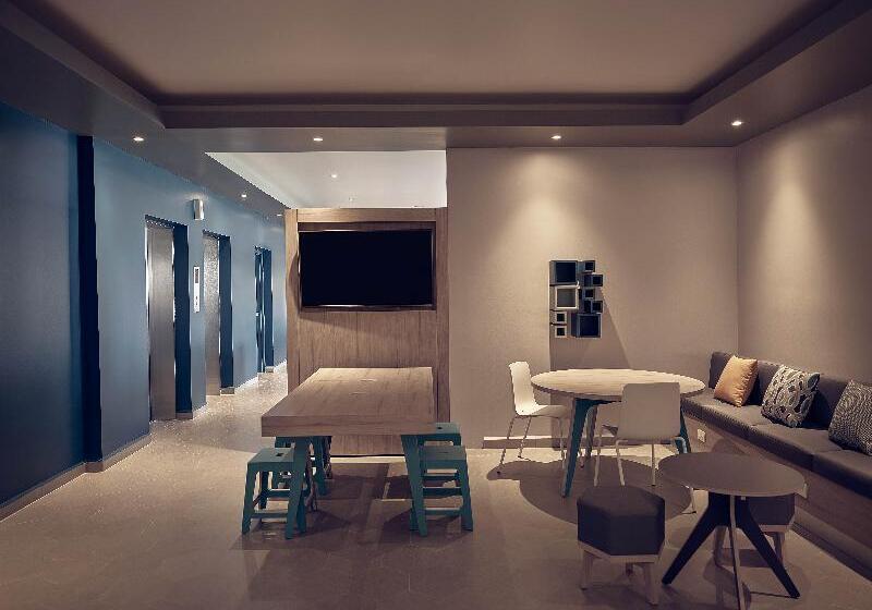 Fotos del hotel One Puebla Angelopolis Periferico:  2