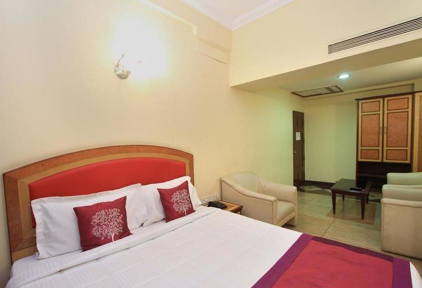 Fotos del hotel Oyo 4439 Aura Inn:  21